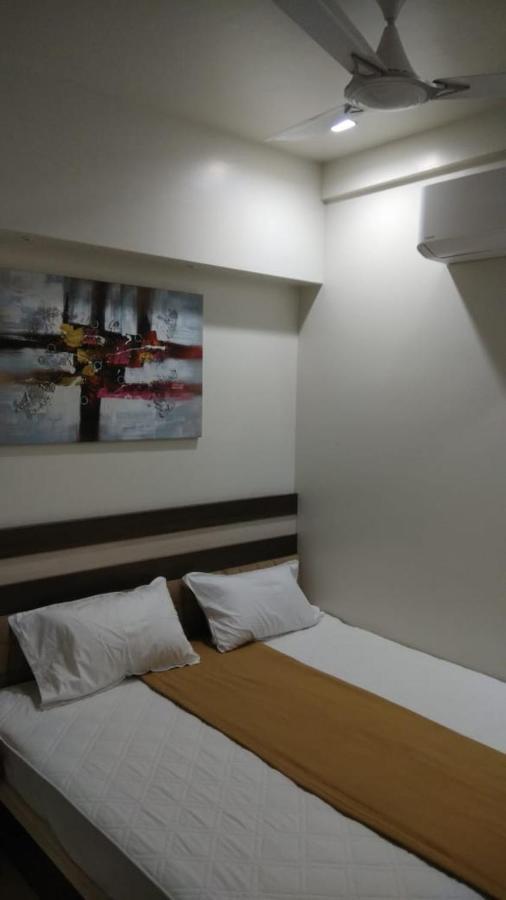 Hotel Rajlaxmi Grand Colhapur Exterior foto